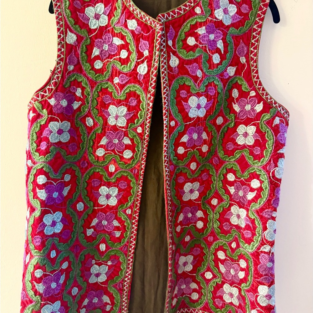 Vintage Y2K Velvet Embroidered Long Vest Size L Fairy Whimsigoth Artsy Afghan